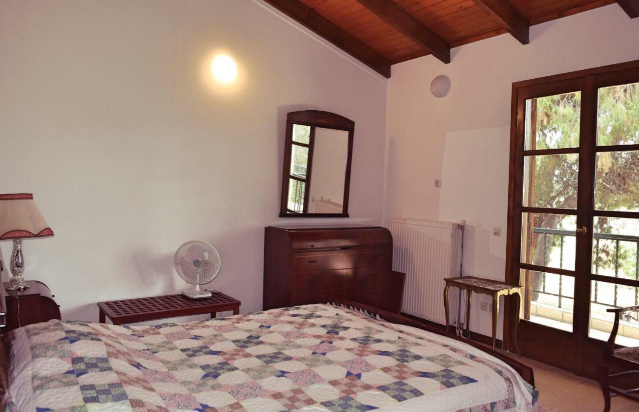 Seaside Villa In Alikes, Chalkida Dhrosiá Eksteriør billede